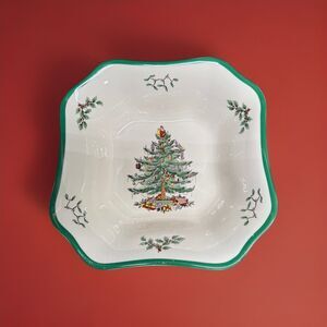 Spode Christmas Tree Holly Octagon Vegetable Salad Serving Bowl 9 1/2 Inches